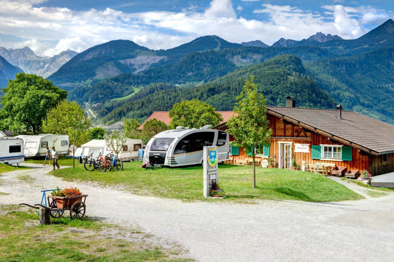 Mountain-Chalets Sonnenberg Nüziders エクステリア 写真