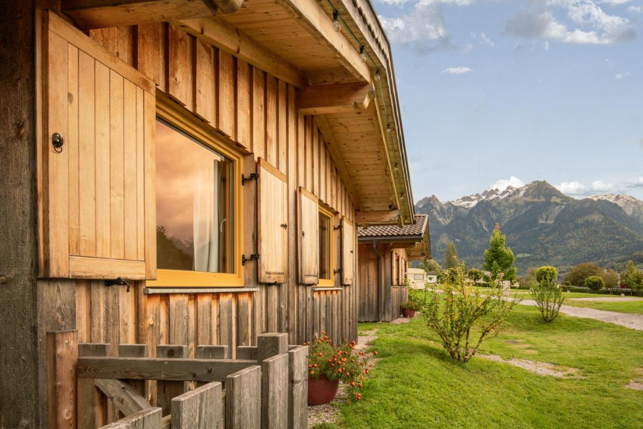 Mountain-Chalets Sonnenberg Nüziders エクステリア 写真